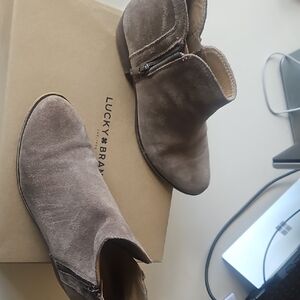 Lucky Brand Women's Brown Suede Booties